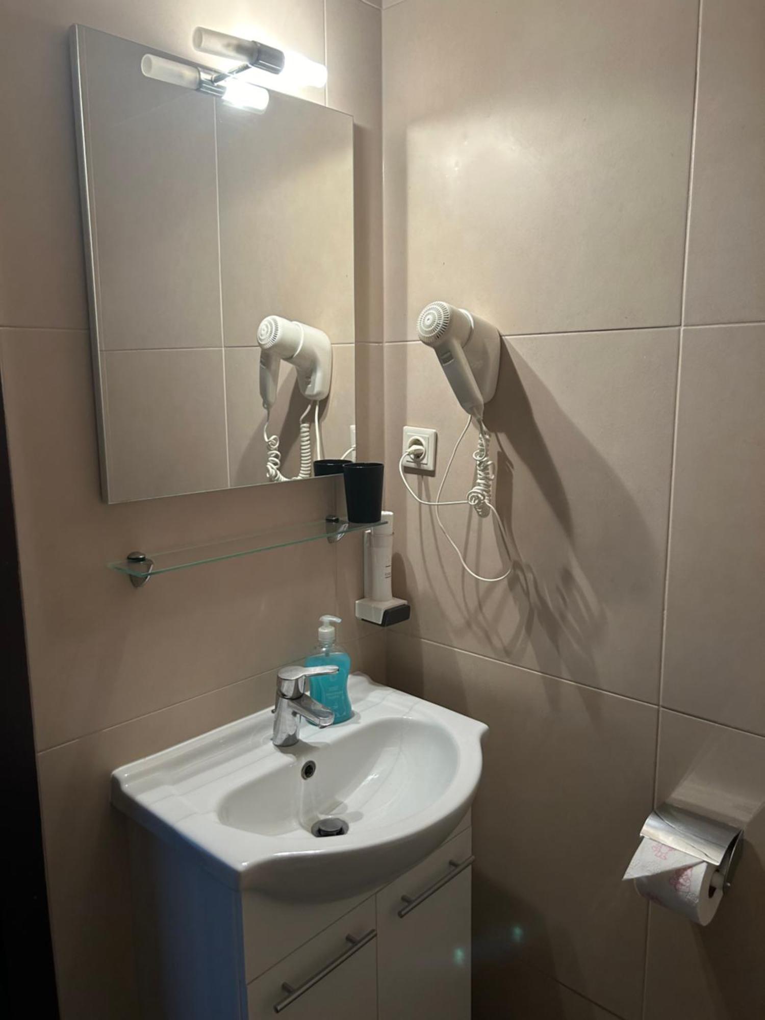 Hotel Berg 塞基兴 外观 照片